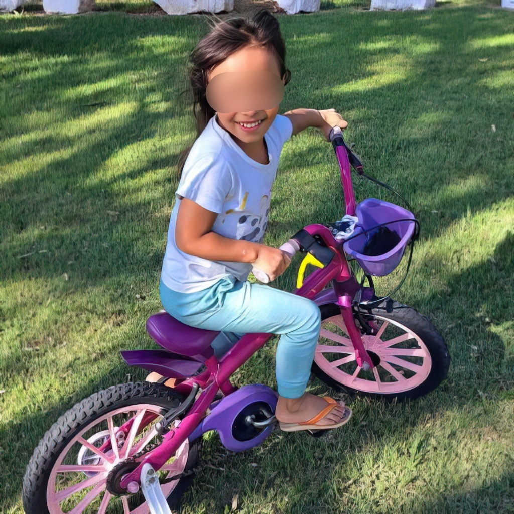 5 vjeçarja varroset për së gjalli në një varr çimentoje nga nëna dhe njerku