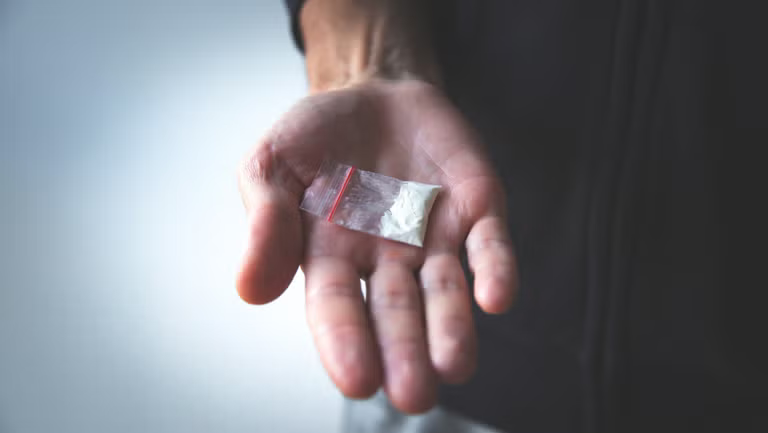 Mjekët ngrenë alarmin  Rritet me 30  përdorimi i kokainës te të rinjtë 