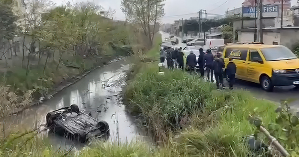 Frikë te “Ura e Dajlanit”: Makina fluturon në kanal, shpëton mrekullisht 24-vjeçarja