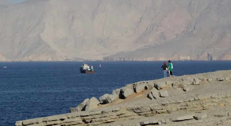 Irani  Ngushtica e Hormuzit do të mbyllet nëse nuk hiqet bllokada amerikane
