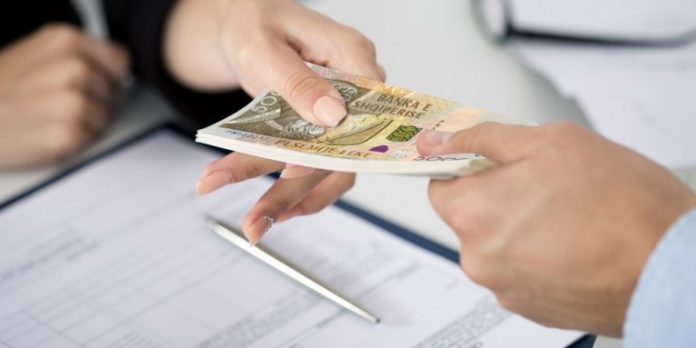 Shqipëria humbet terren në rajon  Paga më të ulëta pavarësisht rritjes ekonomike