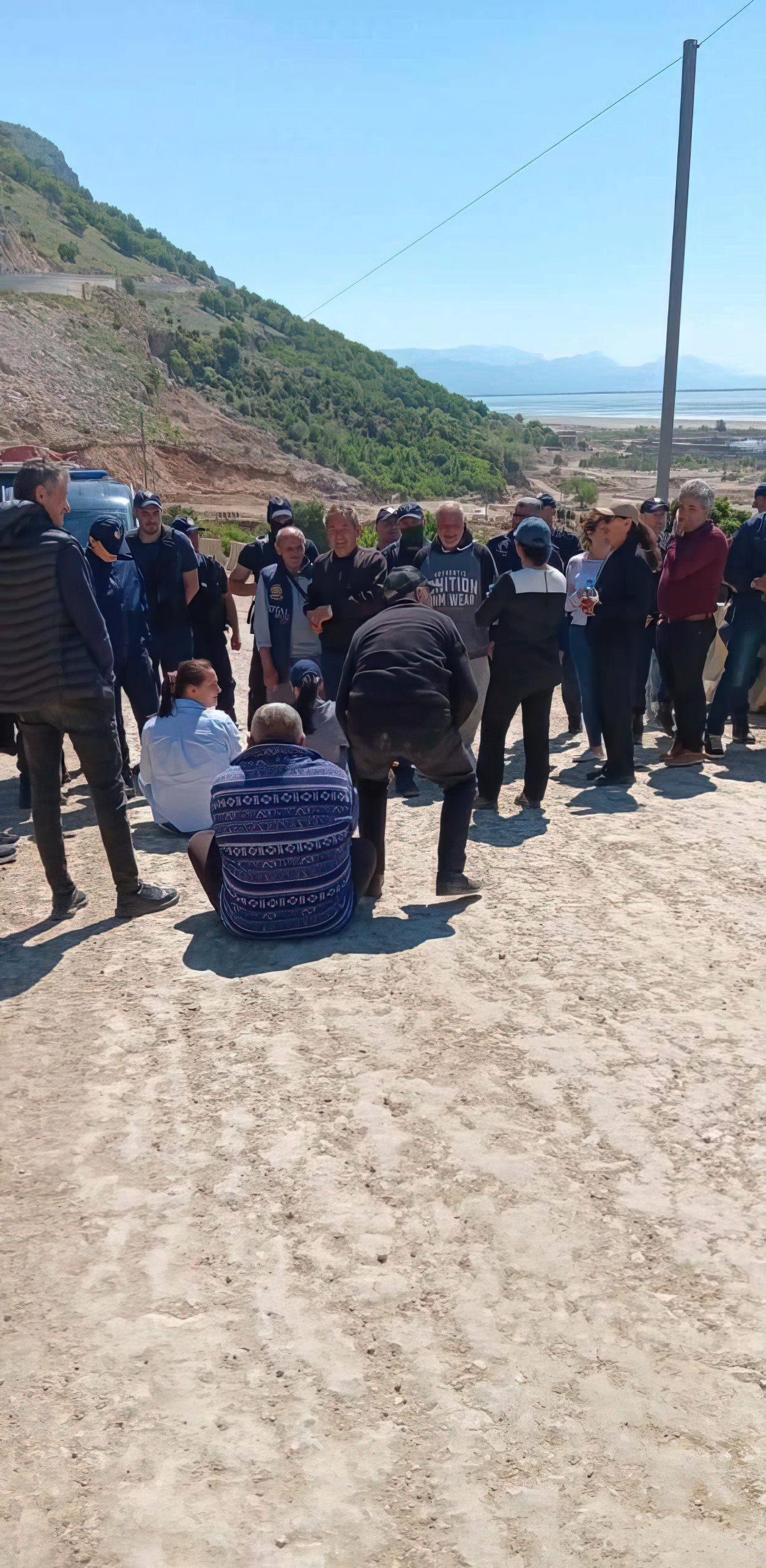 Të shtëna me armë nga kantieri i Ulajt në Rrjoll për të trembur banorët