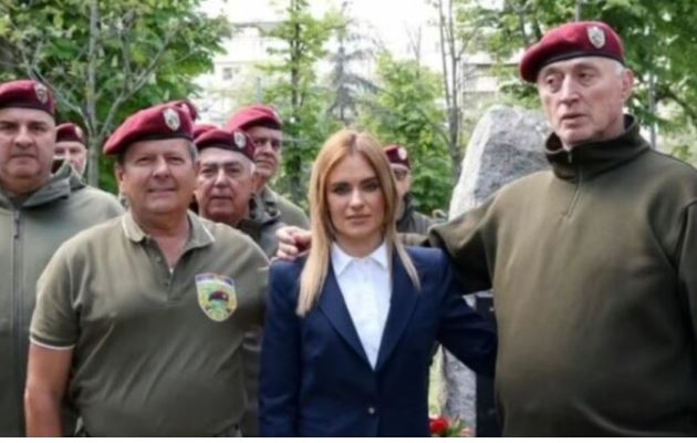 Shteti serb financon veteranët e Beretave të Kuqe që luftuan edhe në Kosovë