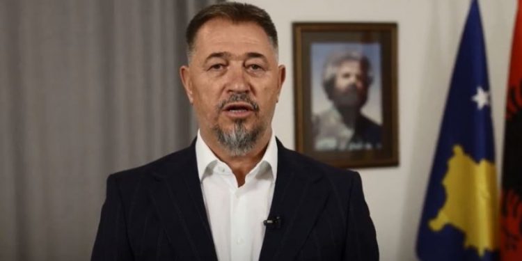 Reagon Sami Lushtaku: Pushteti i Kurtit tentoi të më sulmojë në Skenderaj