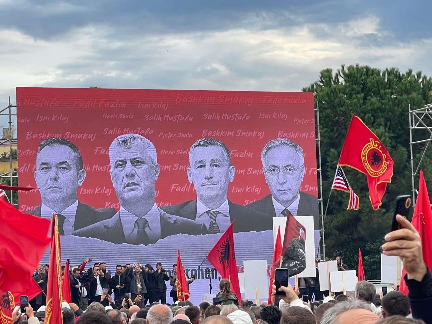 Shtyhet vendimi për ish krerët e UÇK së në Hagë