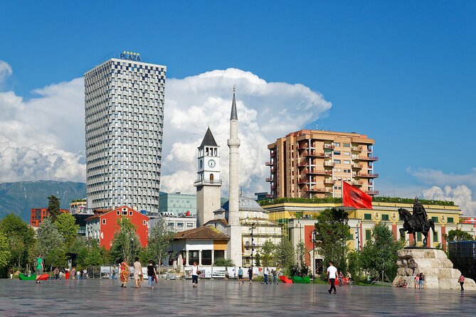 Rritja e qirave dhe produkteve të shportës  jeta në Tiranë 60  më shtrenjtë se në 2021