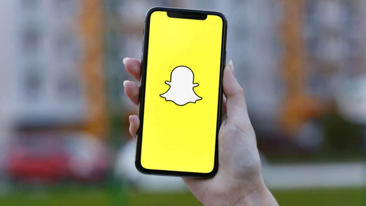 Postoi video me armë zjarri në Snapchat, Policia ia konfiskon armën