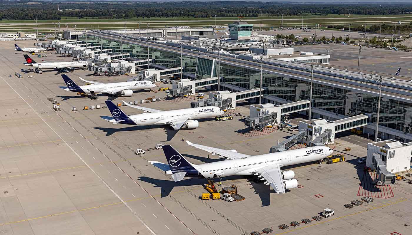 Pezullohen fluturimet në Aeroportin e Mynihut, dy pilotë raportojnë se kanë parë një dron