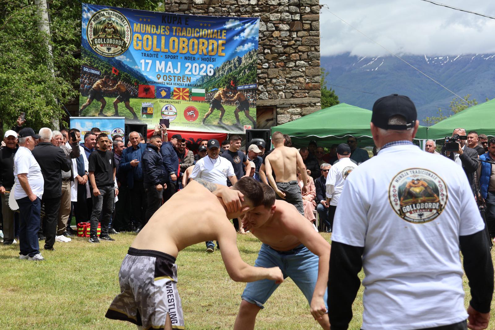 Golloborda vazhdon me traditën e mundjes  triumfuesit e kampionatit
