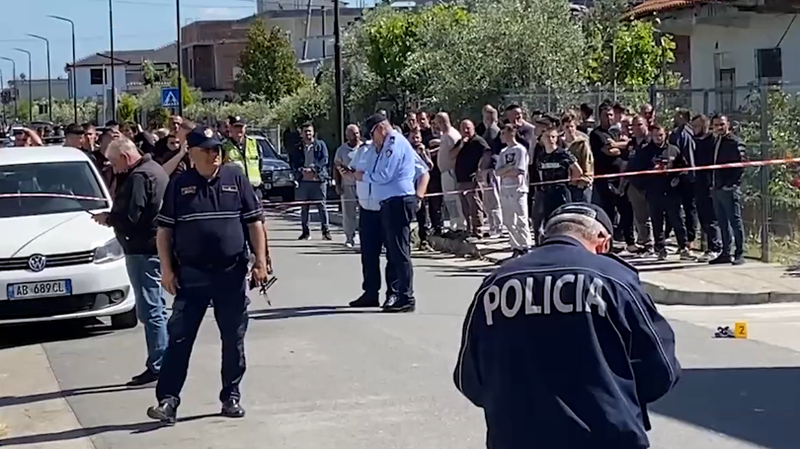Britma e nënave  Shoferi 57 vjeç ishte me shpejtësi  fëmijët po luanin