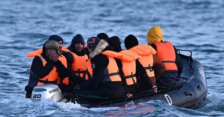 Britania do të përdorë IA për verifikimin e moshës së azilkërkuesve