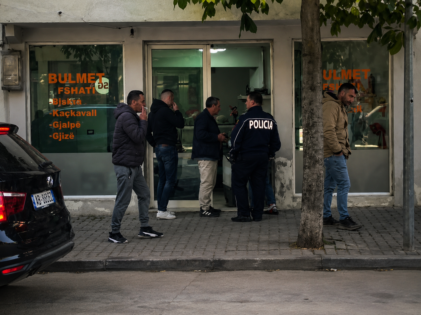 Dyqanin e bulmetit në Pogradec e grabiti 22-vjeçari Jorgo Shuli