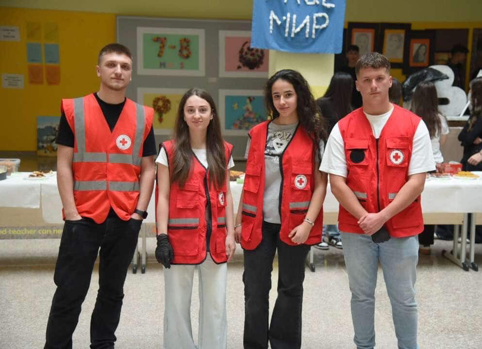 Të gjithë bashkë në ekskursion  nxënësit mbledhin 4 mijë € për shokët në pamundësi