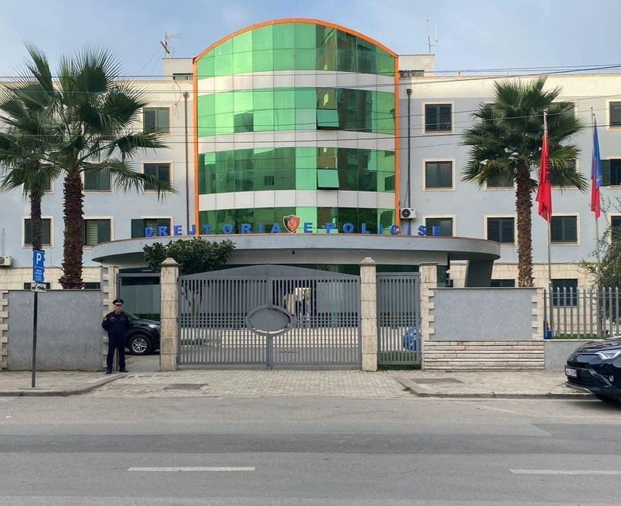 Aksidenti me 2 fëmijë të vdekur dhe 1 të plagosur  pezullohet drejtori i Policisë Durrës