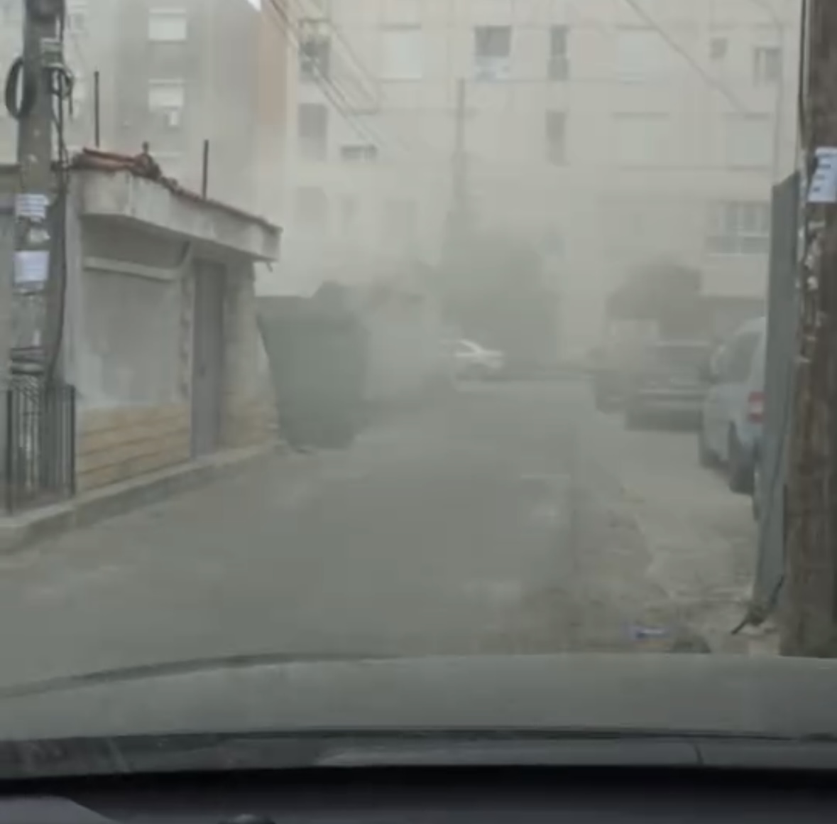 Banorët e Tiranës denoncojnë ndotjen nga ndërtimet  Pluhuri po na mbyt