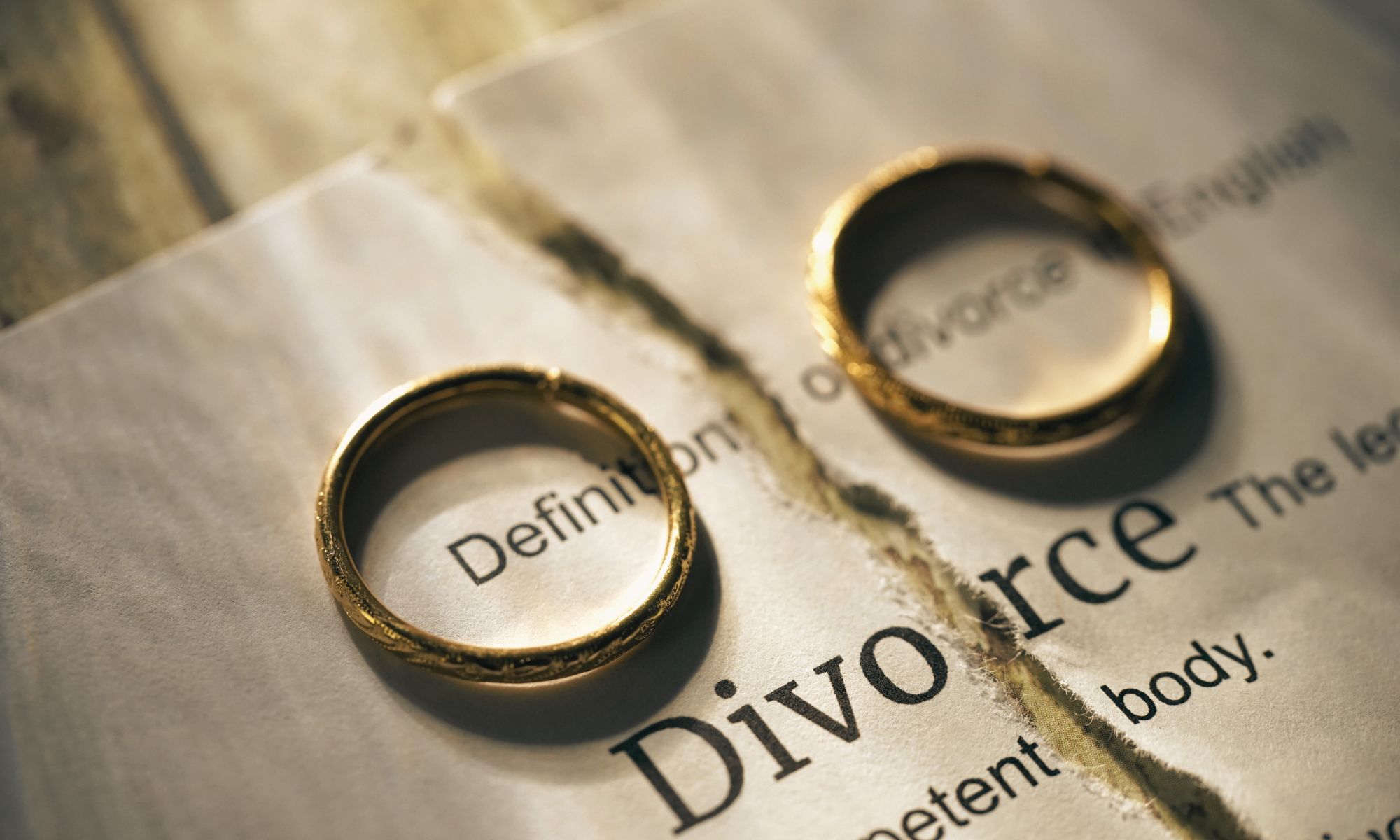 Falsifikuan vendime gjyqësore shqiptare e greke për divorc dhe martesë, në gjyq përkthyesja dhe avokatja