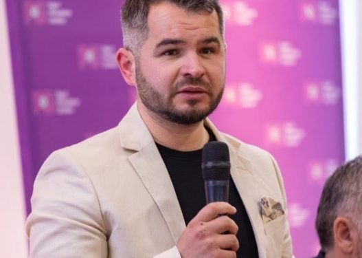 Nertili kryebashkiaku i Selenicës blen fuoristradë 83 Milion Lekë me lekët e qytetarëve