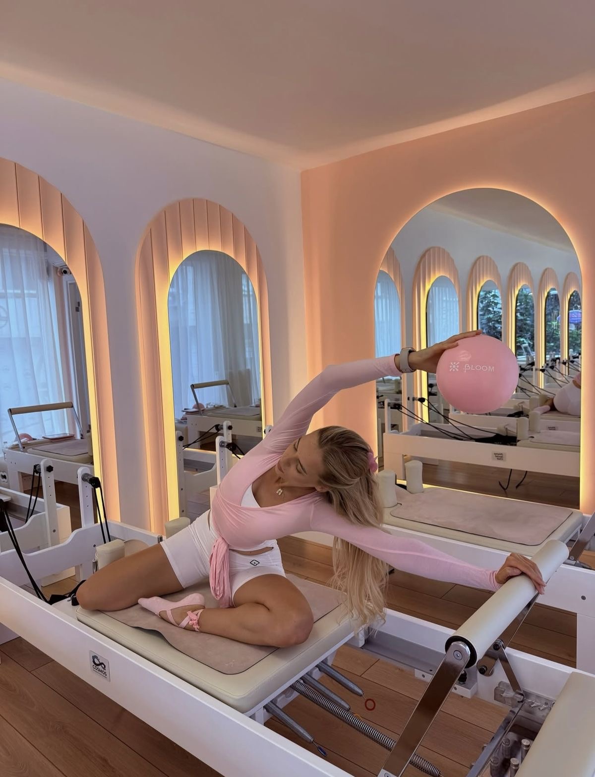 cfare-jane-pilates-dhe-pse-te-gjitha-vajzat-shqiptare-po-lene-mendte-pas-saj