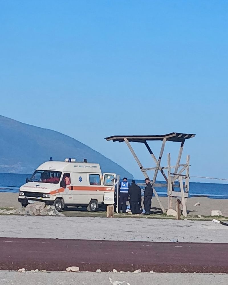 Një person vetëvaret në një kullë vrojtimi në Vlorë