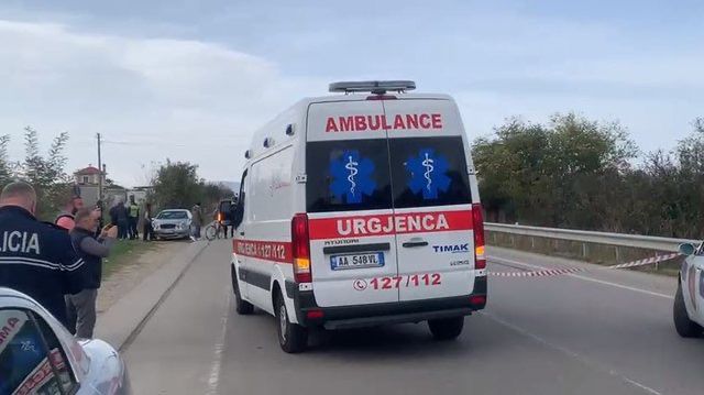 U rrëzua aksidentalisht nga ura në Devoll  mbytet në lumë 60 vjeçari