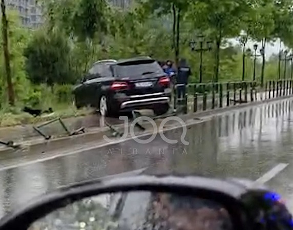 Makina humb kontrollin  pema e  shpëton  nga përfundimi në Lanë
