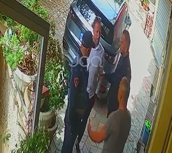  Jam drejtori i përgjithshëm   familja durrsake denoncon  Erdhi për të na shantazhuar 
