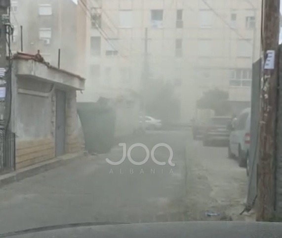 Tirana mbulohet nga pluhuri i kantierëve: “Le ta çojnë këtë tym te shtëpitë e qeveritarëve!”