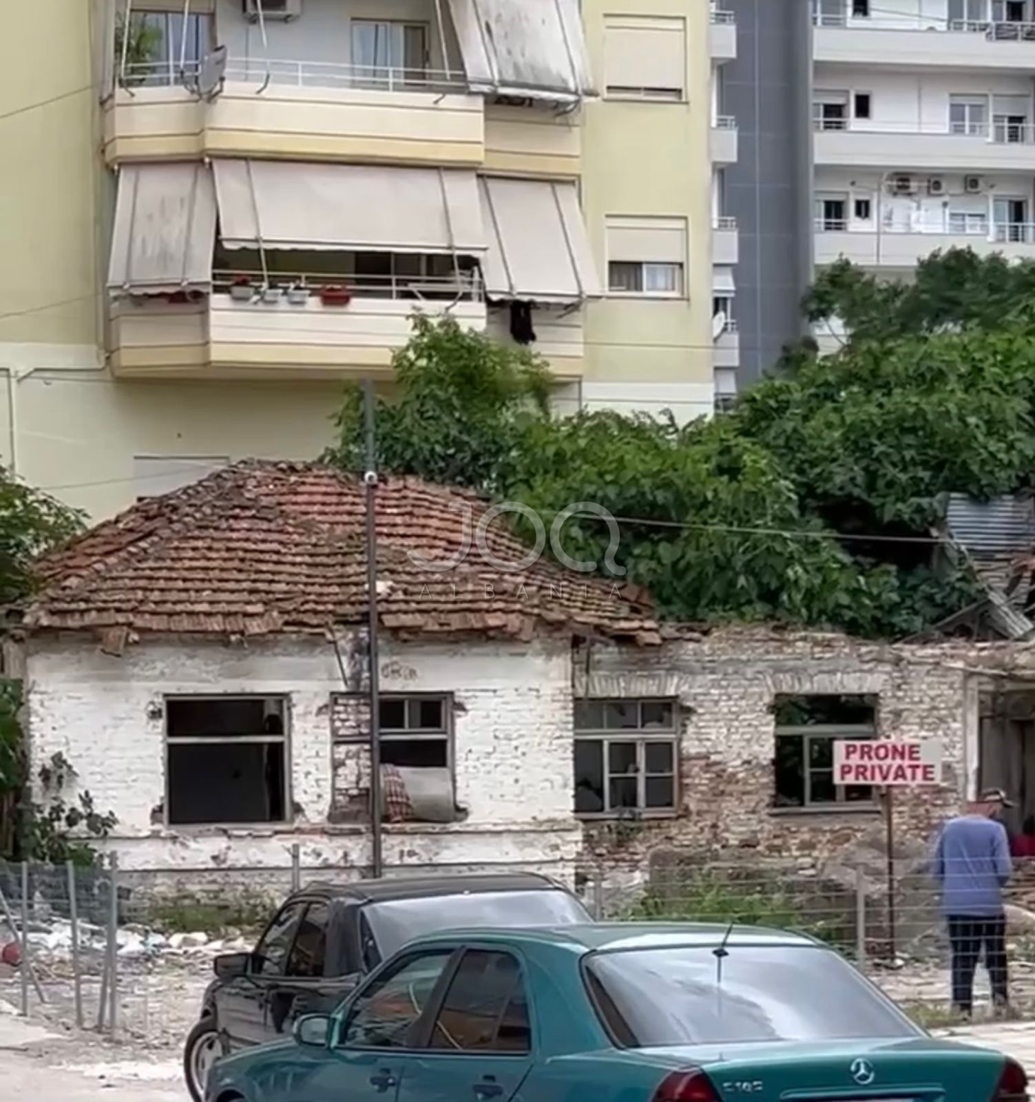Pas 40 vitesh në shërbim të fëmijëve  godinës së kopshtit në Fier i del pronari