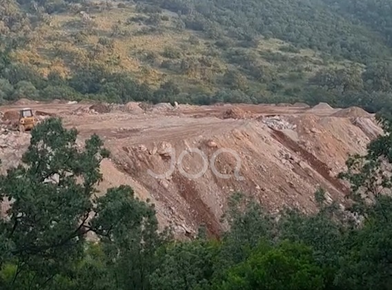  Katastrofë mjedisore në Vunonë e Edi Ramës  Vangjel Tavo po shkatërron turizmin dhe vegjetacionin 
