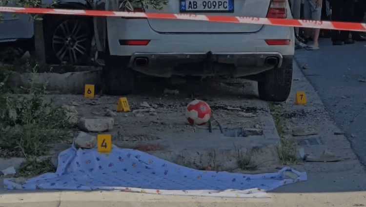 Aksidenti me dy fëmijë të vdekur në Durrës  I mituri i plagosur në gjendje të rëndë  transportohet te Trauma
