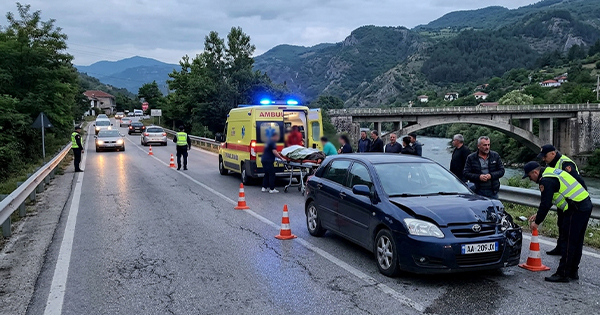 Përplaset për vdekje nga makina te  Ura e Spatharit   humb jetën 65 vjeçarja