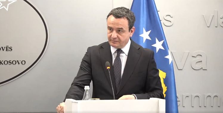 Kurti presion drejtësisë për rastin në Skenderaj: Të shohim se çfarë dënimi do të jap për ata që kapin gota e përgjakin zëvendësministra