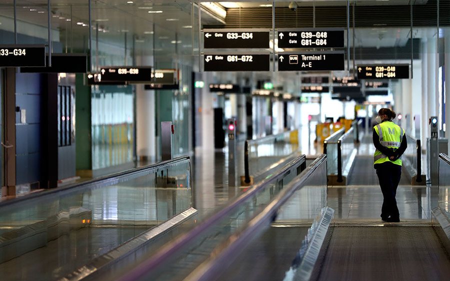 Dron i dyshimtë mbi aeroportin e Myhniut, anulohen fluturimet