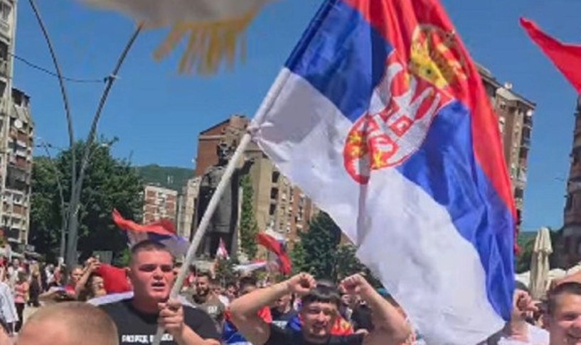 Maturantët serbë në Mitrovicë: Kosova është zemër e Serbisë