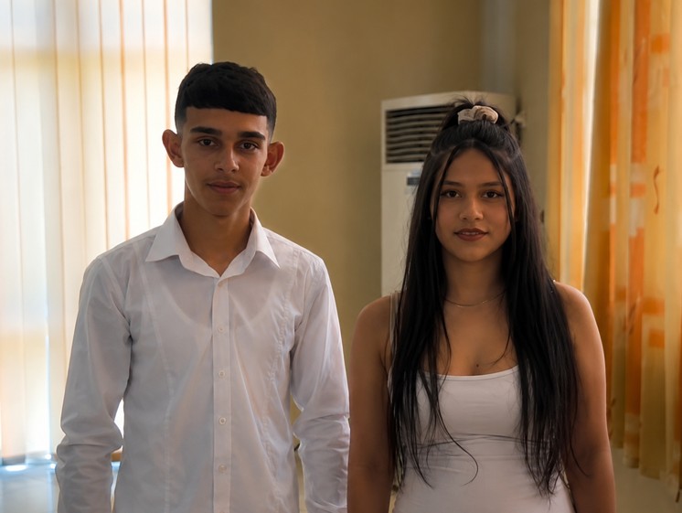 Çifti i adoleshentëve më viral i momentit 