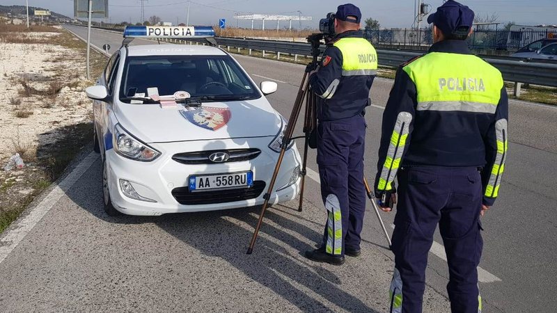 punonjesi-i-policise-denoncon-na-kerkojne-llogari-pse-i-ndalojme-shkelesit-na-transferojne-nese-s-i-bindemi-urdhrave-te-shefave