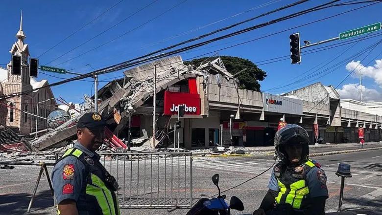 Tërmet i fuqishëm 7 8 ballë godet jugun e Filipineve  alarm për tsunami