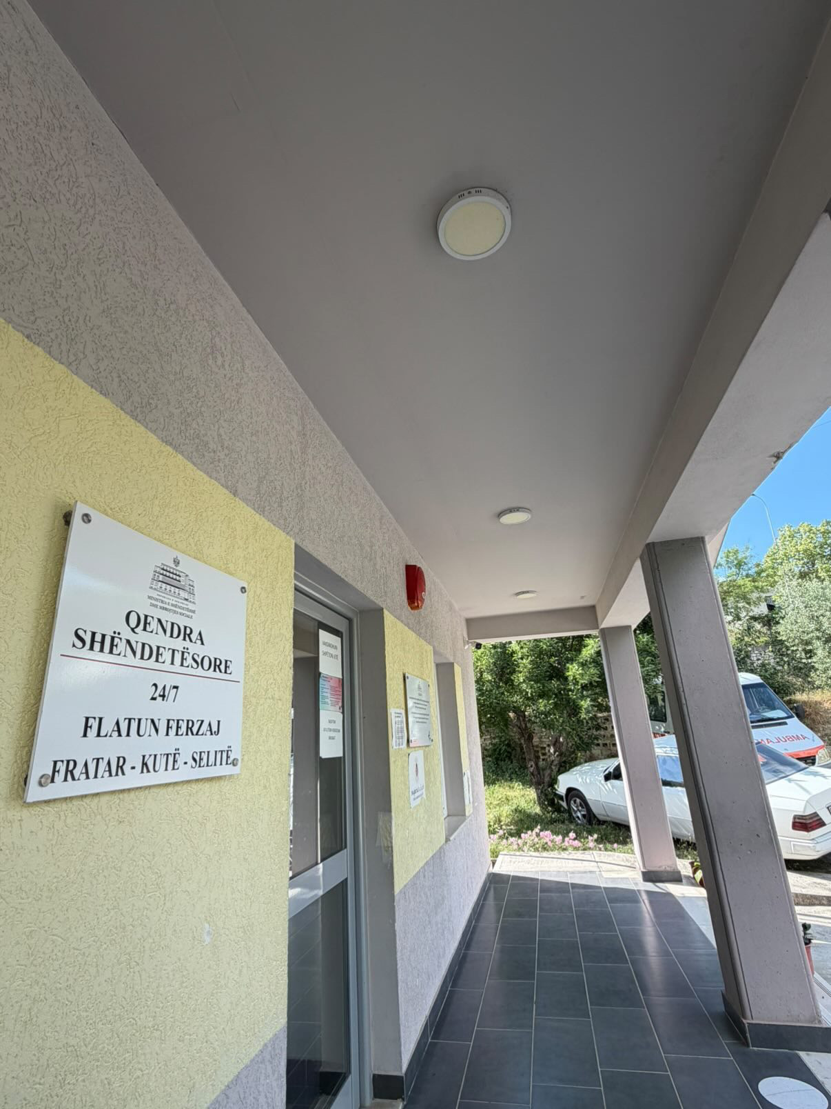  Në Mallakastër s ka vaksinë antitetanoz  më thanë ta blej 25 mijë lekë te një fshatare 