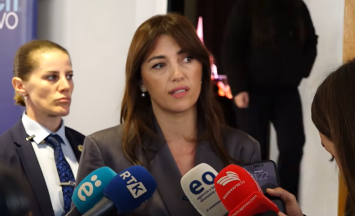 Projekti amerikan i gazit, ja si përgjigjet Albulena Haxhiu