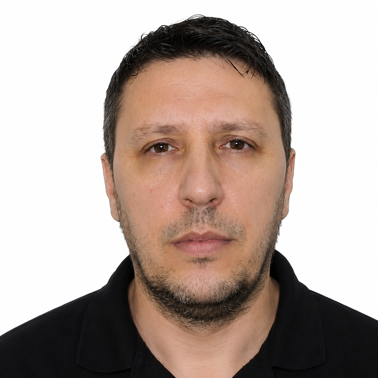 Pjesë e një grupi kriminal  Gjykatat greke lë në burg Shtufin  biznesmeni kundërshton ekstradimin