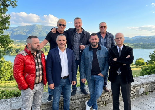 Oligarkët “puppet” të ndërtimit në skemën e pastrimit të parave, nga Dhjus Bushaj tek Gimi i Redbullit e Mand Lilo