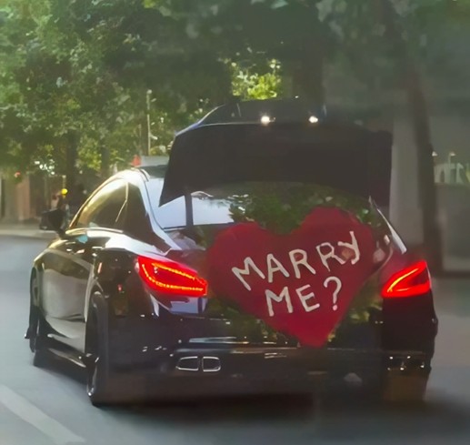  Marry Me   Kush është fatlumja që do të marrë propozimin 