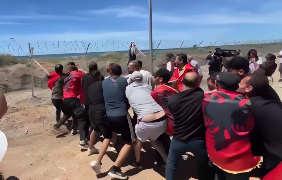 Po përpiqen t’u marrin tokat, Rrjolli ngrihet kundër politikës dhe Ulajt