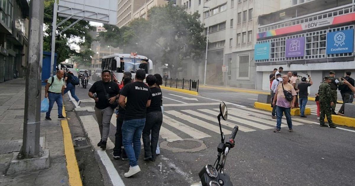 Vijojnë kërkimet pas tërmeteve shkatërrimtare në Venezuelë  920 viktima dhe 50 mijë të zhdukur