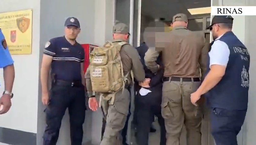 Fshiheshin në Dubai  ekstradohen 6 shqiptarë të kërkuar për narkotikë  pastrim parash dhe mashtrim kompjuterik