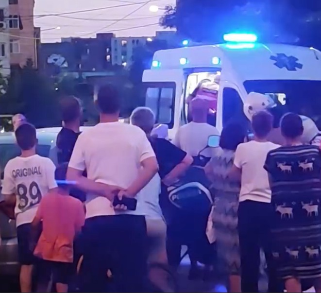 I dyshuari për tentativë vjedhjeje përplaset me policinë  përfundon në spital