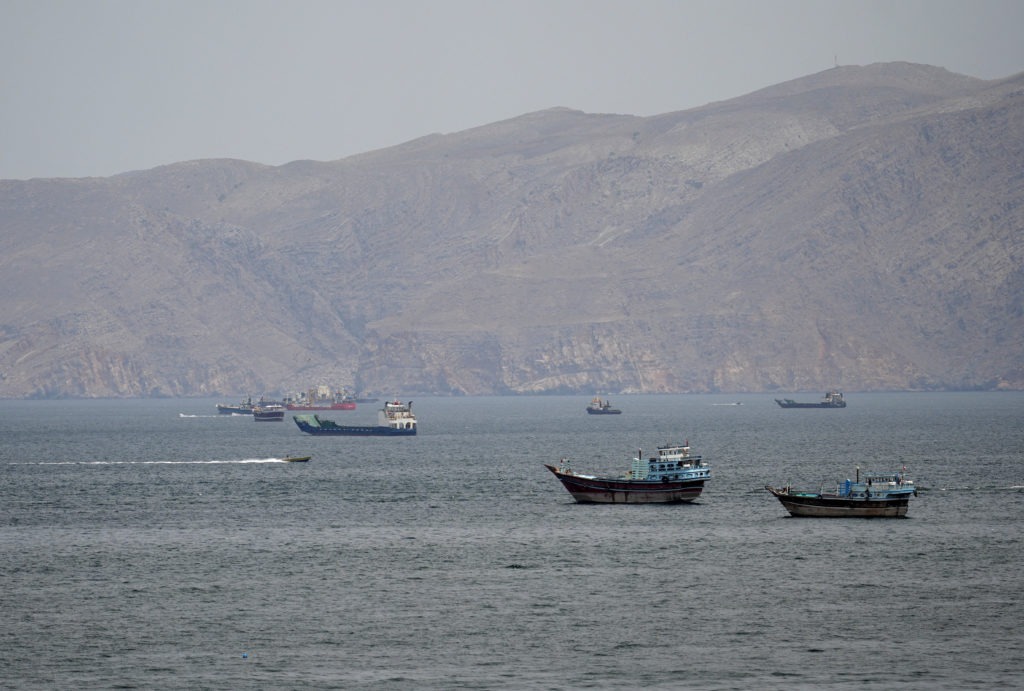 Irani njofton mbylljen e Ngushticës së Hormuzit pas sulmeve izraelite në Liban