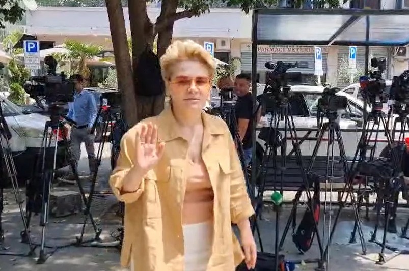 Pa emocion  Monika  Vdiq babai i Ilirit  e morët vesh 