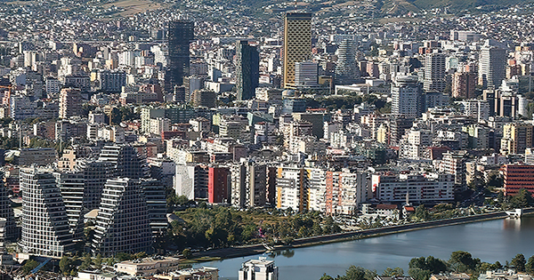 Tirana kryeqyteti i dytë më i shtrenjtë në Europë, një familje shpenzon 89% të të ardhurave