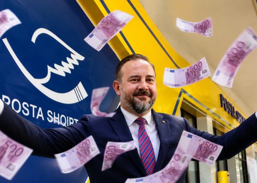 Posta Shqiptare “fshin” 470 milionë lekë: Hije të forta dyshimi mbi Etjen Xhafajn 